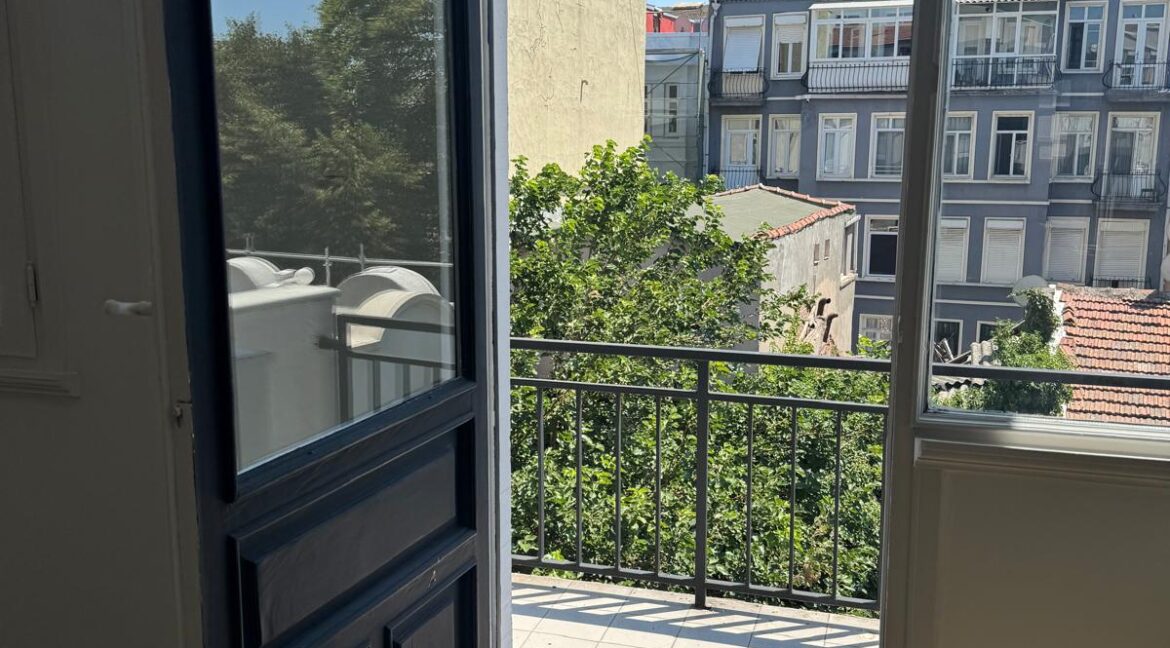 WhatsApp Image 2025-11-08 at 17.09.40 (2)