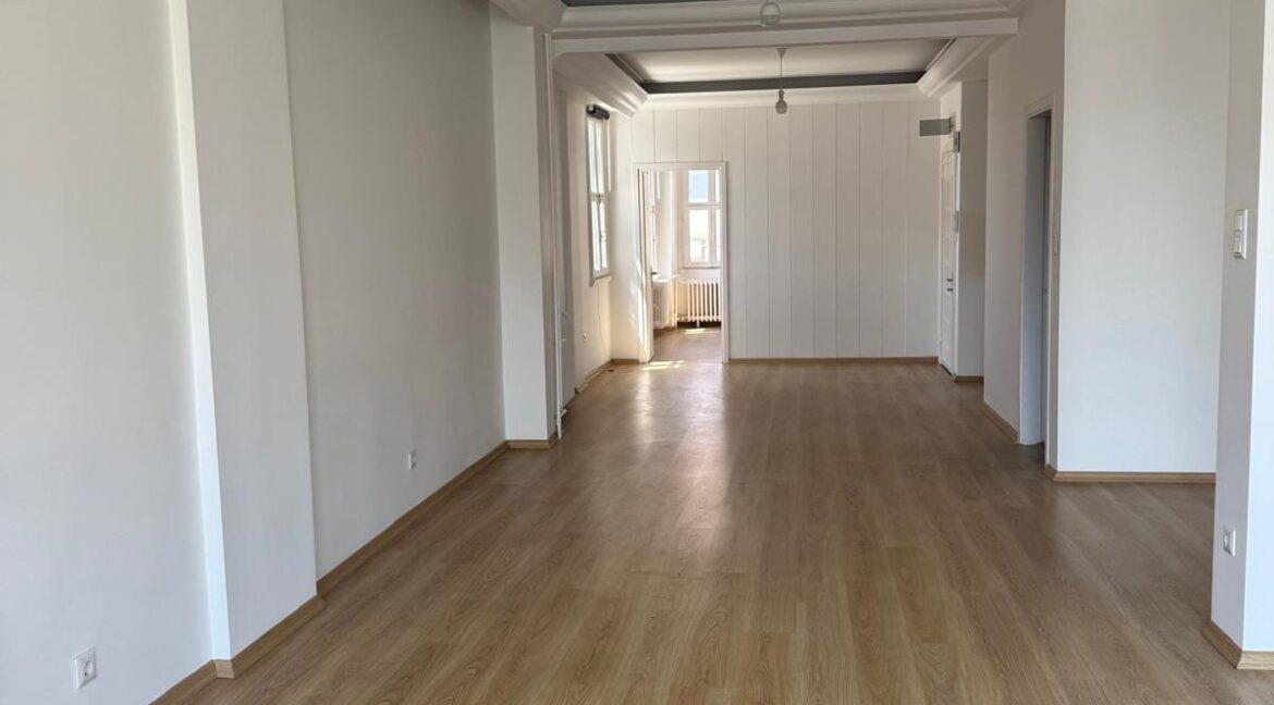 WhatsApp Image 2025-11-08 at 17.09.41 (2)